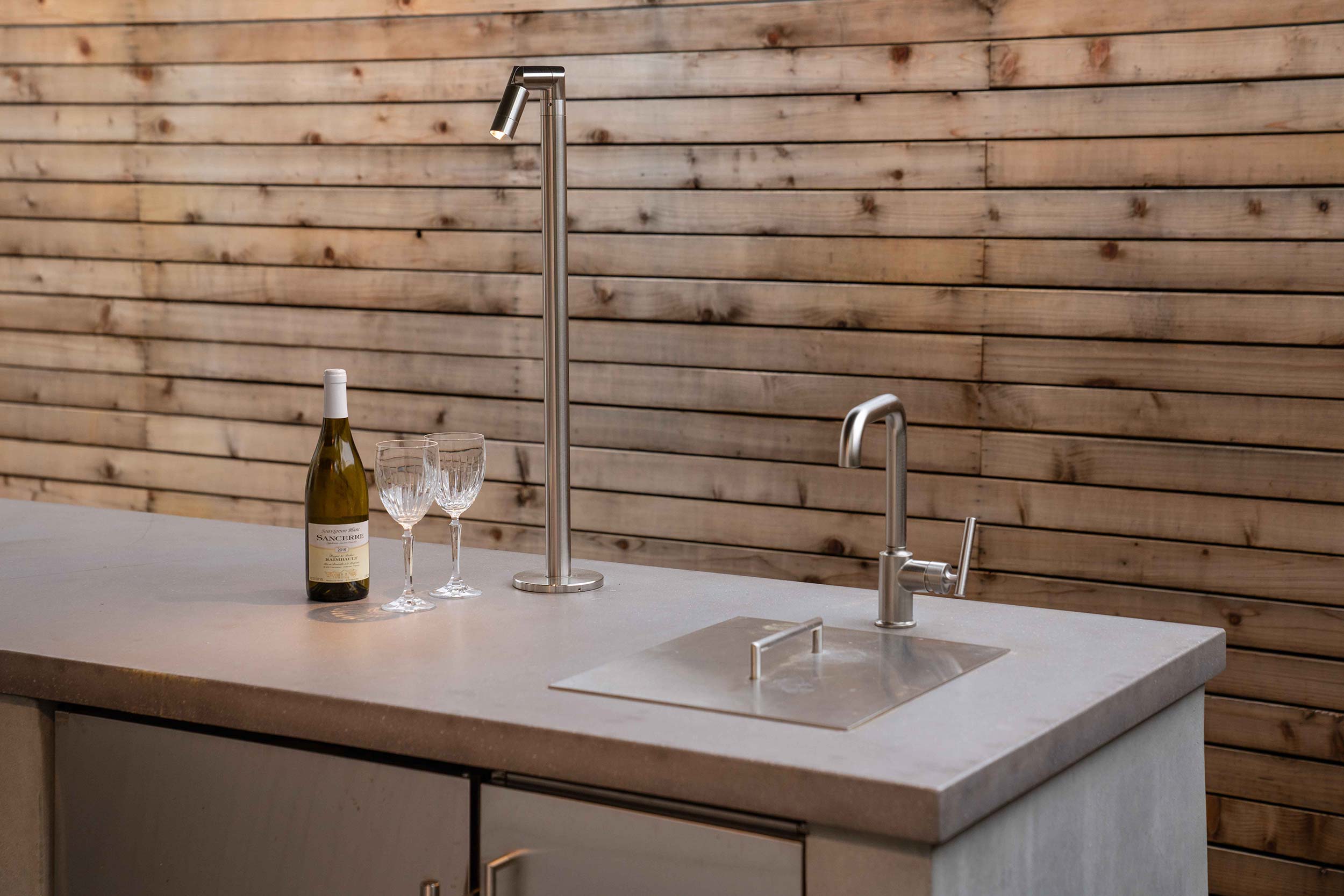 Creating Spaces Palo Alto, CA outdoor counter and back fence