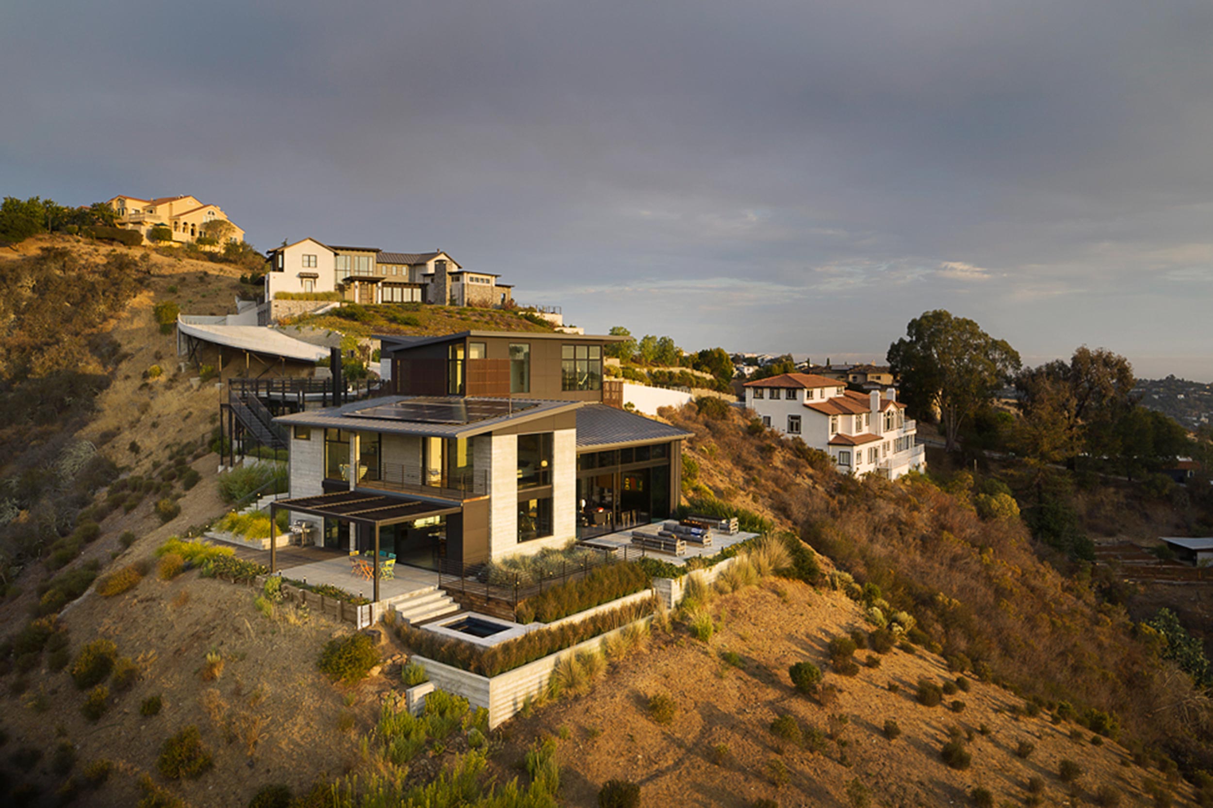 Urban Canyon San Carlos, CA exterior property views